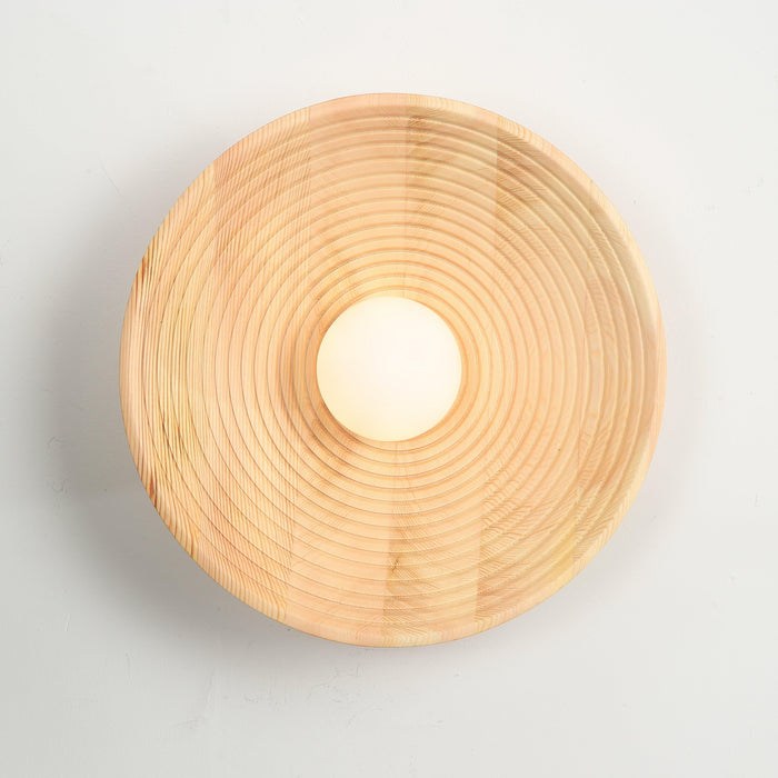 Longleaf Wooden Plate Simple and Elegant Wall Light.