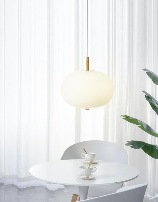 Ilargi Pendant Light.