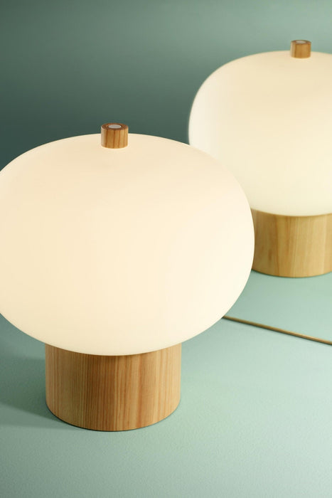 Ilargi Table Lamp.