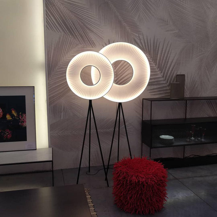 Iris Floor Lamp - Vakkerlight