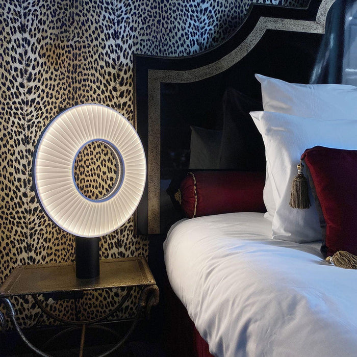 Iris Table Lamp-DWHOME