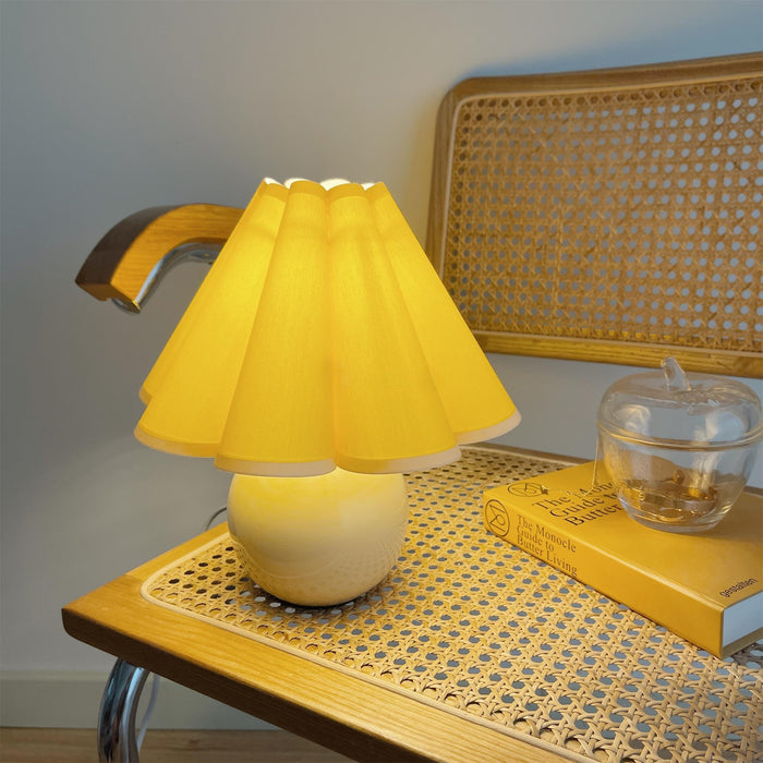 Kicsi Knife Pleat Table Lamp - DWHOME