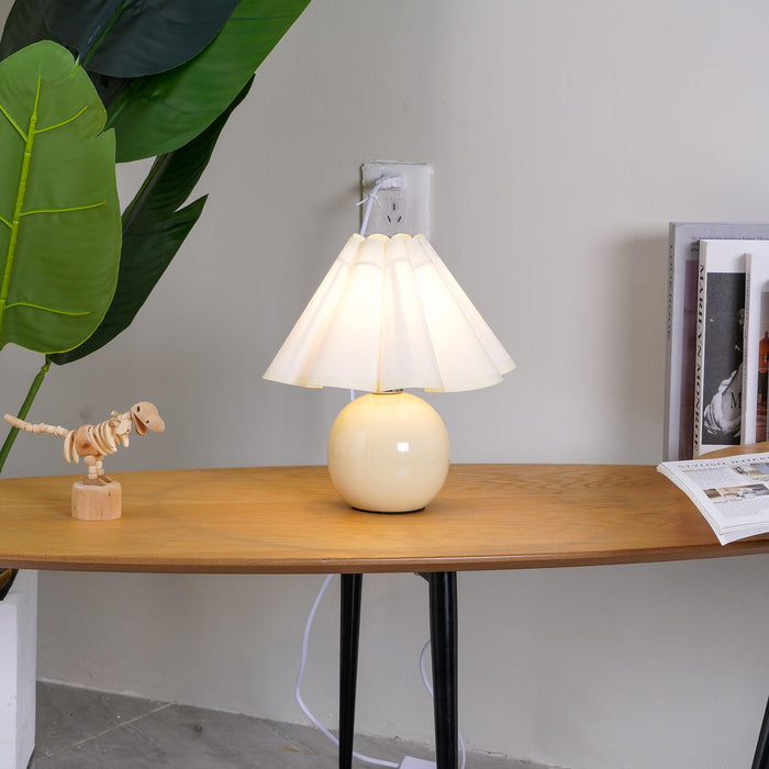 Kicsi Knife Pleat Table Lamp - DWHOME