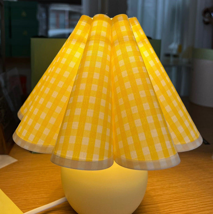 Kicsi Knife Pleat Table Lamp - DWHOME