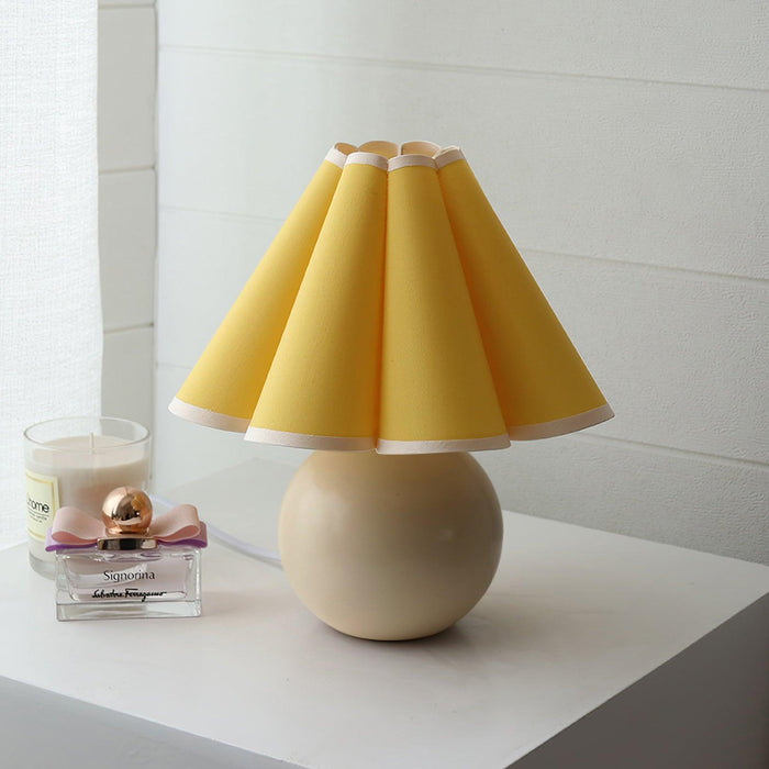 Kicsi Knife Pleat Table Lamp - DWHOME