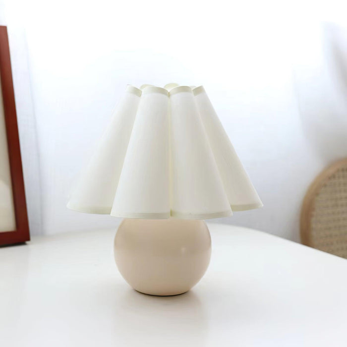 Kicsi Knife Pleat Table Lamp - DWHOME