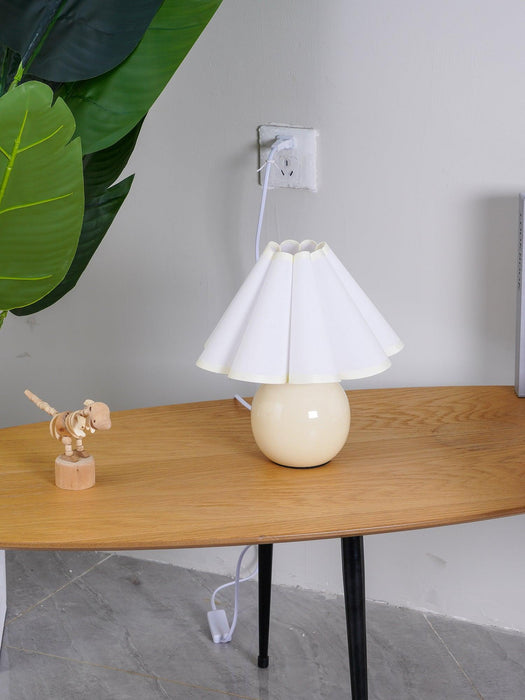 Kicsi Knife Pleat Table Lamp - DWHOME