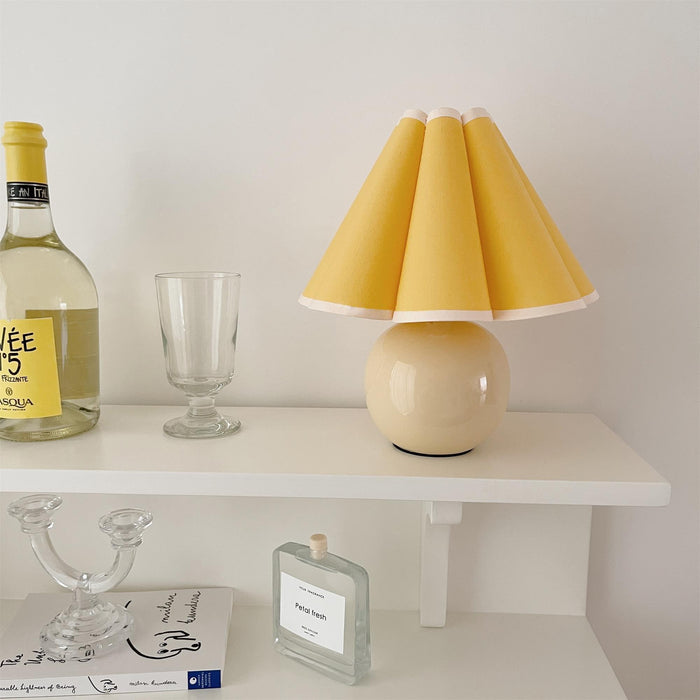 Kicsi Knife Pleat Table Lamp - DWHOME