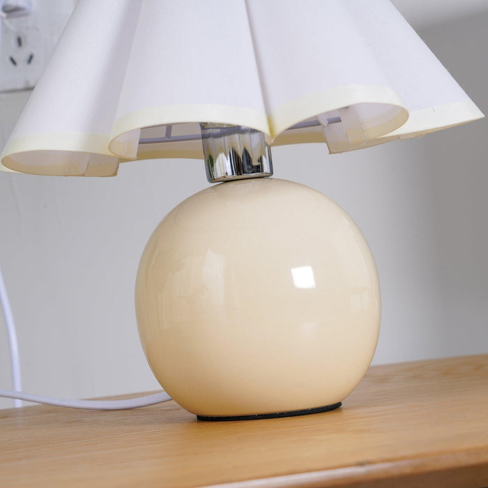 Kicsi Knife Pleat Table Lamp - DWHOME