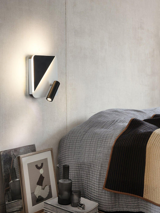 Kneeland Rotatable Wall Lamp - Vakkerlight