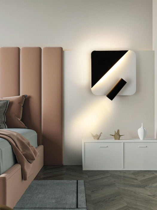 Kneeland Rotatable Wall Lamp - Vakkerlight