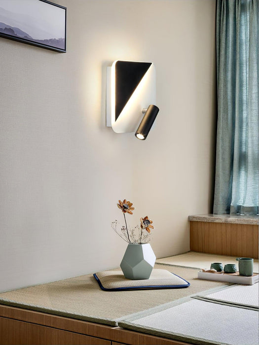 Kneeland Rotatable Wall Lamp - Vakkerlight