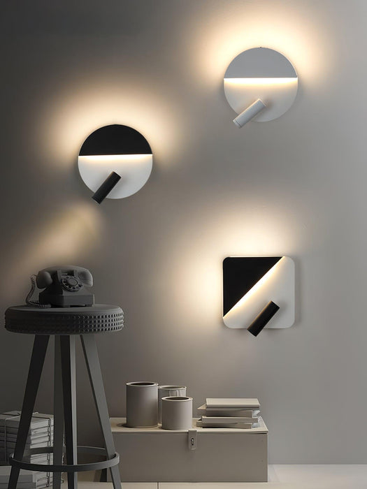 Kneeland Rotatable Wall Lamp - Vakkerlight