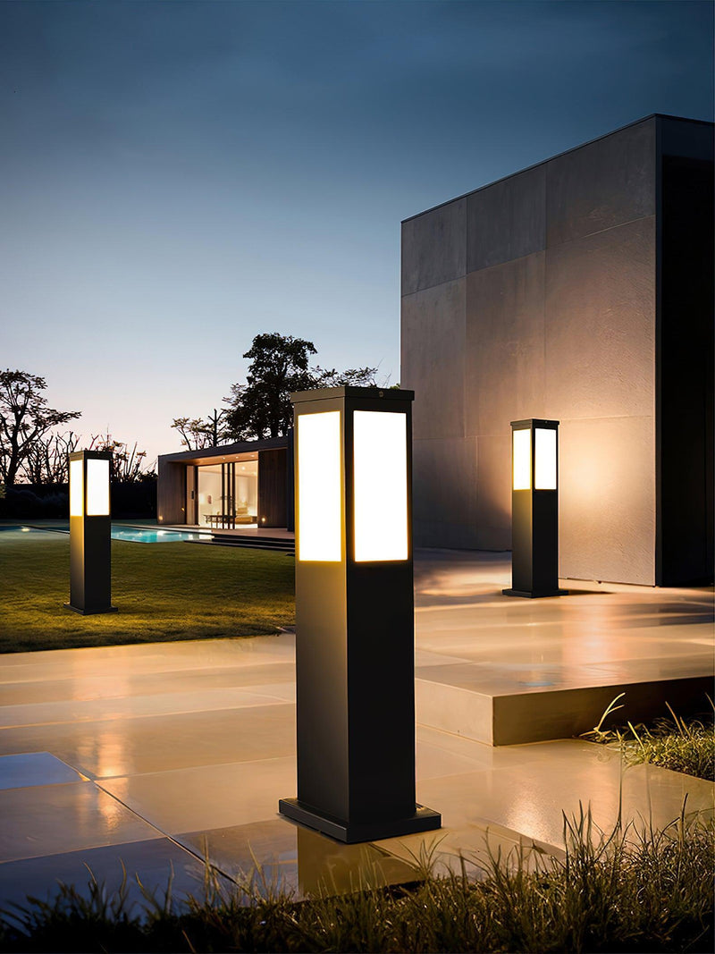 Kuzco Bollard Outdoor Light-DWHOME