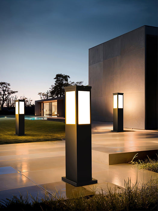 Kuzco Bollard Outdoor Light-DWHOME