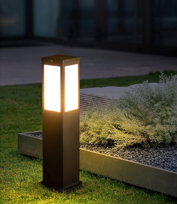 Kuzco Bollard Solar Outdoor Light-DWHOME