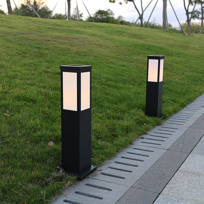 Kuzco Bollard Solar Outdoor Light-DWHOME