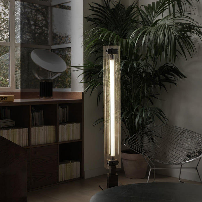 Lampadaire Floor Lamp.