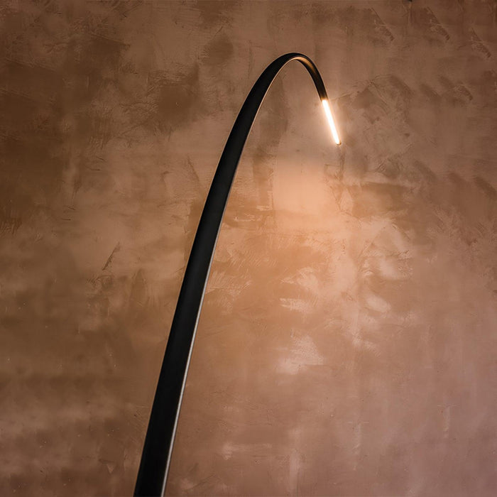 Lampo Floor Lamp - Vakkerlight