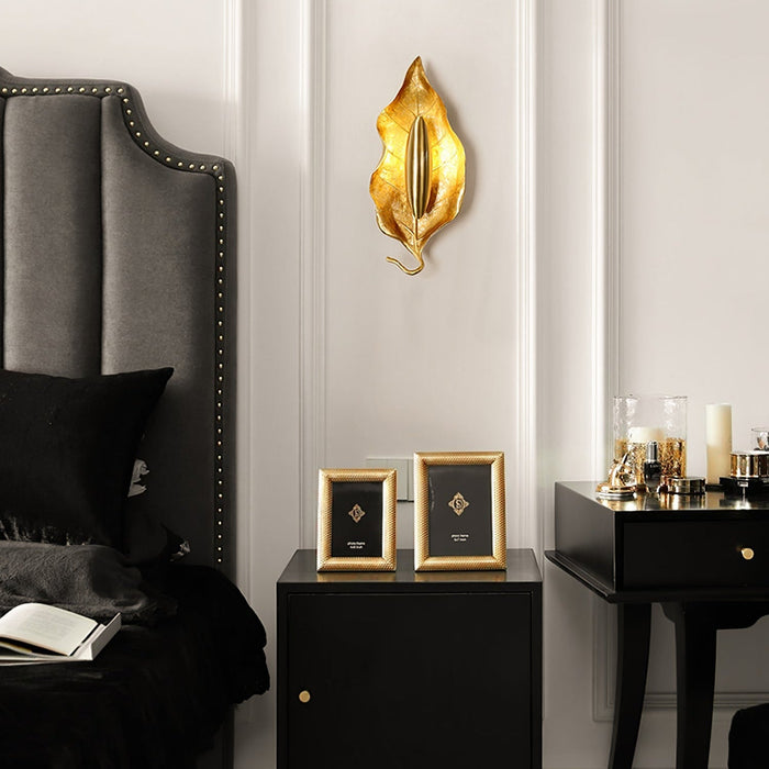 Leaf Brass Wall Lamp-DWHOME