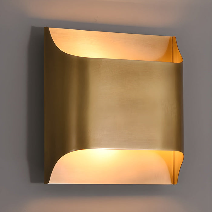 Leclerc Brass Wall Lamp