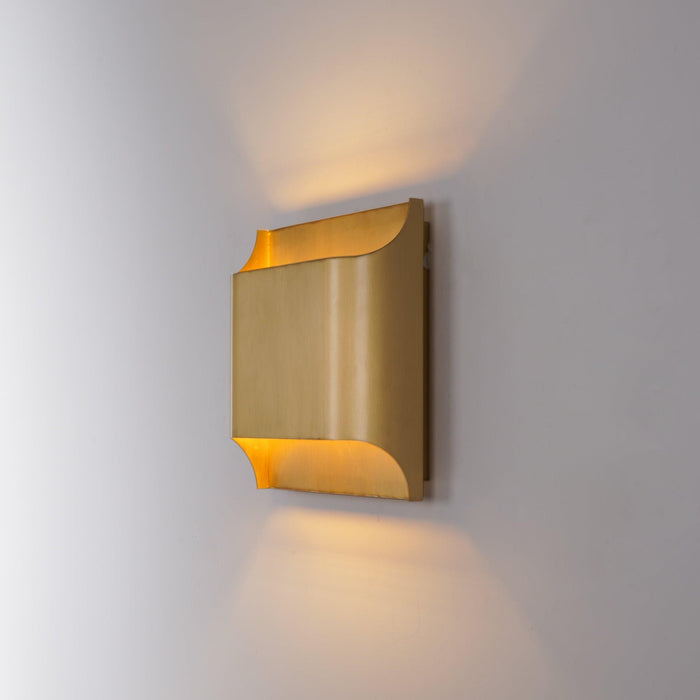 Leclerc Brass Wall Lamp-DWHOME