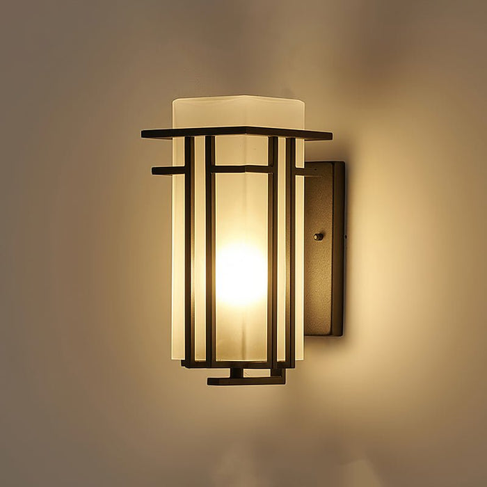 Linden Outdoor Wall Lamp - Vakkerlight