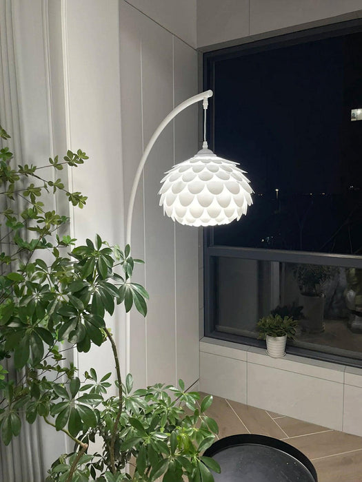 Linterna Arch Floor Lamp.