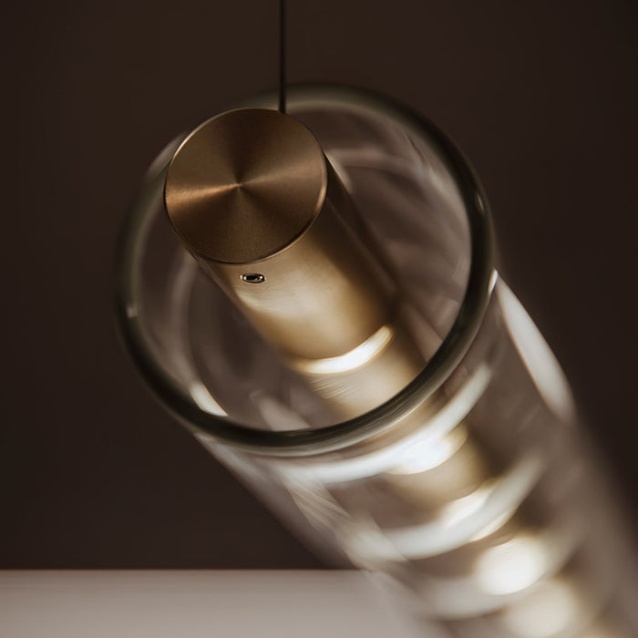 Loop Pendant lamp.