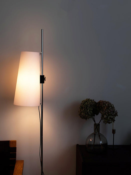 Lupe Floor Lamp.