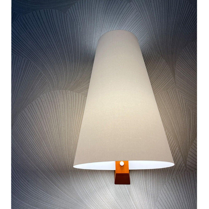 Lupe Wall Lamp.