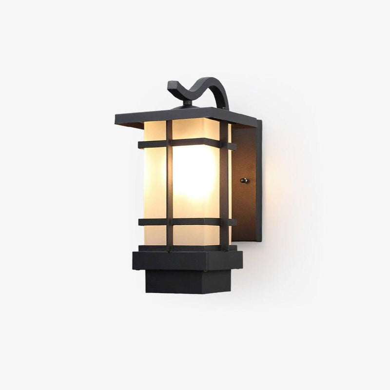 Madison Lantern Outdoor Wall Lamp-DWHOME