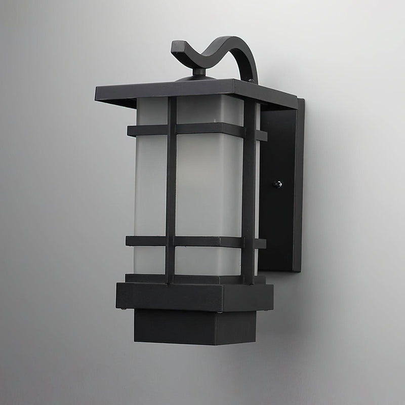 Madison Lantern Outdoor Wall Lamp-DWHOME