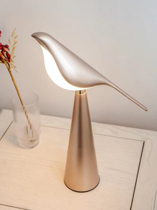 Magpie Art Table Lamp-DWHOME