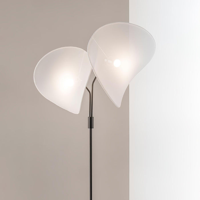 Manta Floor Lamp.