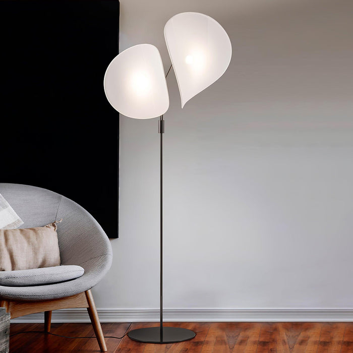 Manta Floor Lamp.