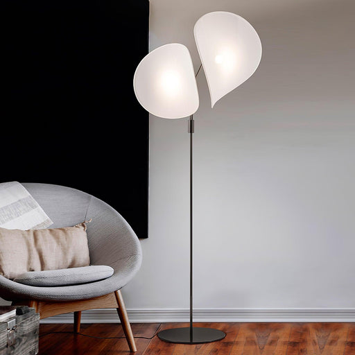 Manta Floor Lamp.