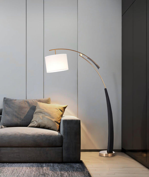 Matterhorn Arc Floor Lamp - Vakkerlight