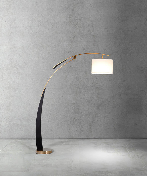 Matterhorn Arc Floor Lamp - Vakkerlight