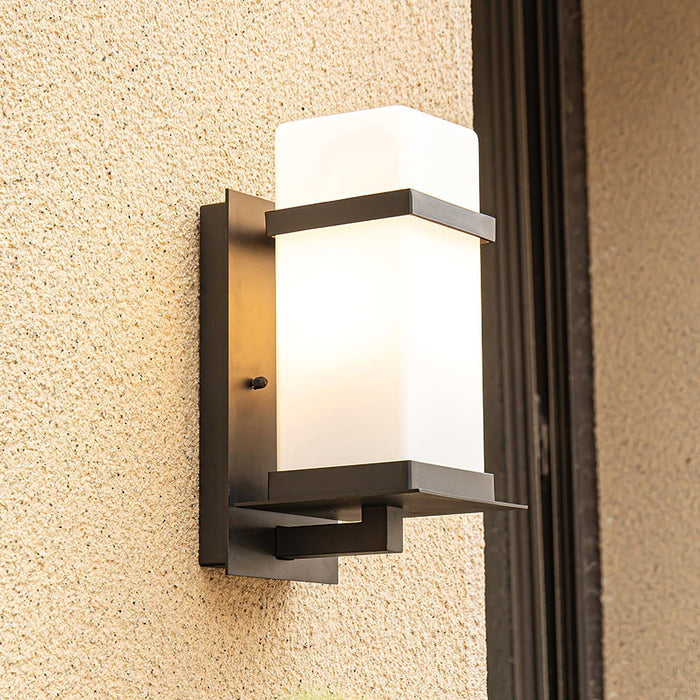 Mcdade Outdoor Wall Light-DWHOME