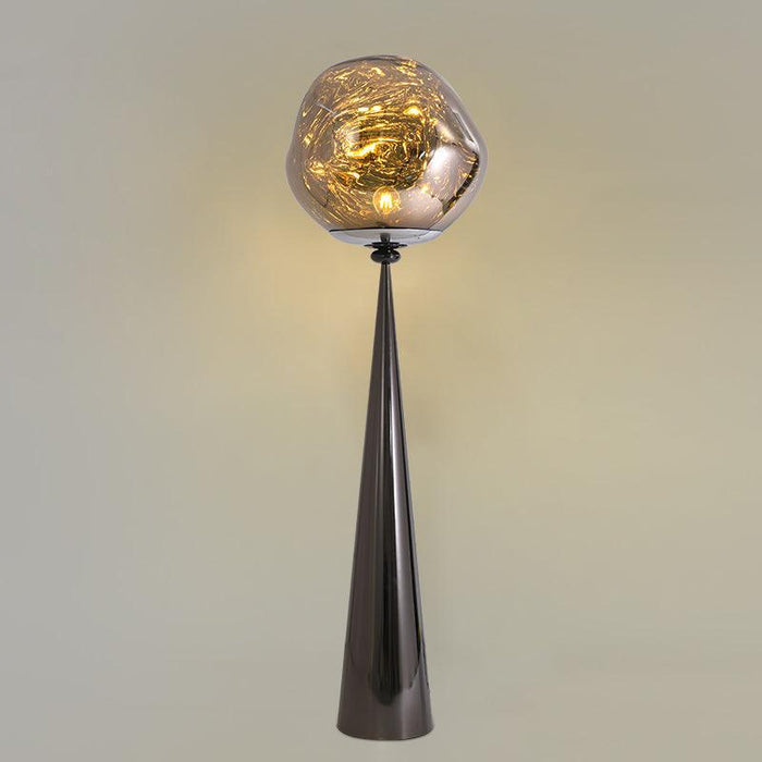 Cone Lava Floor Lamp - Vakkerlight