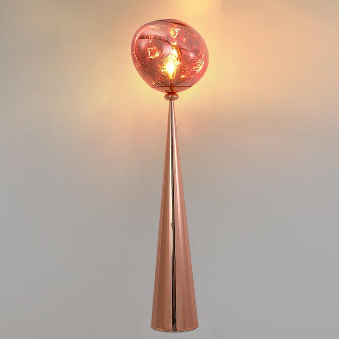 Cone Lava Floor Lamp - Vakkerlight