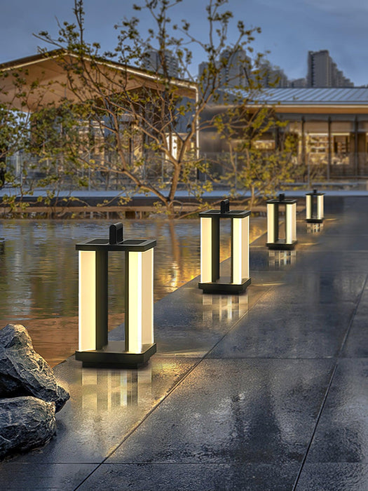 Metroluxe Outdoor Light - DWHOME