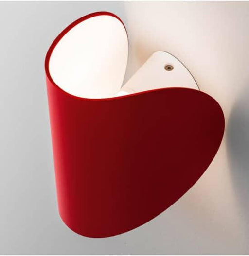 Oysteu Modern Minimalist Shell Wall Lamp.