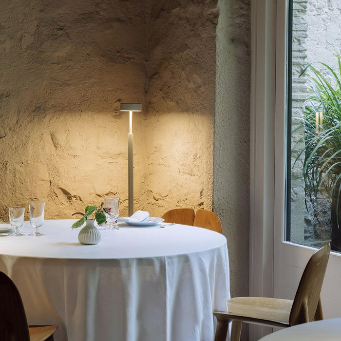 Naya Rotatable Floor Lamp-DWHOME