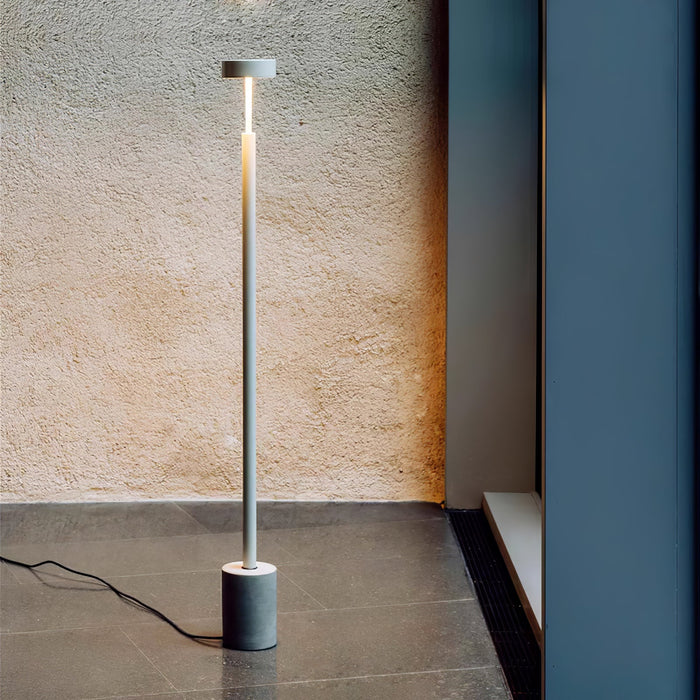 Naya Rotatable Floor Lamp.