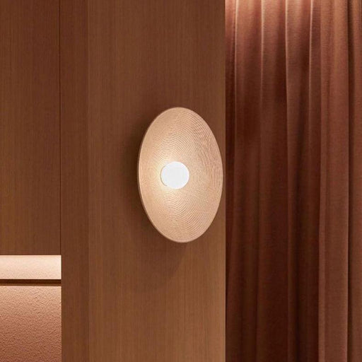 Longleaf Wooden Plate Simple and Elegant Wall Light.