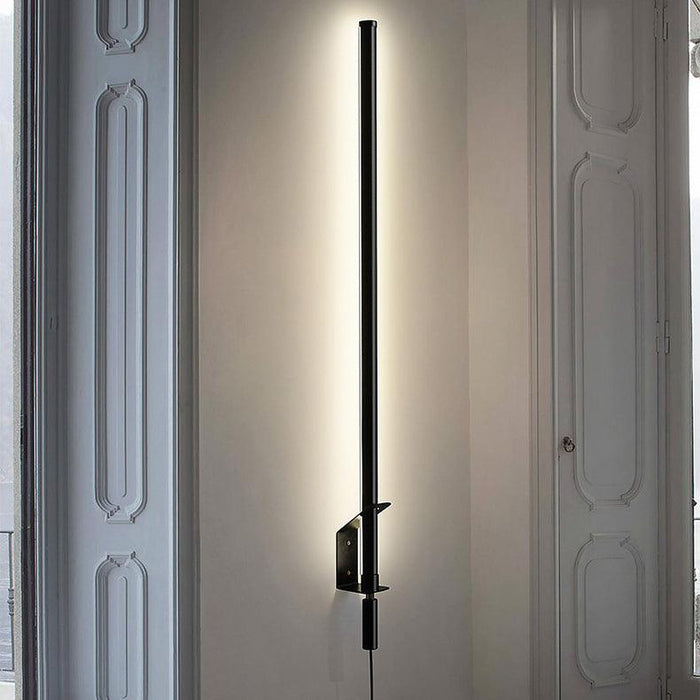 Sasaki Minimalist Line LED Wall Light With Wall Plug.