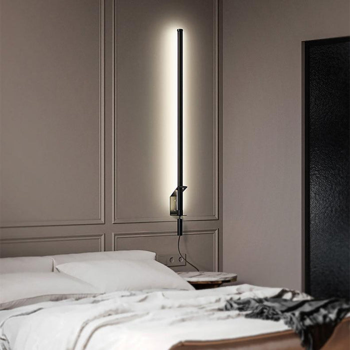 Sasaki Minimalist Line LED Wall Light With Wall Plug.