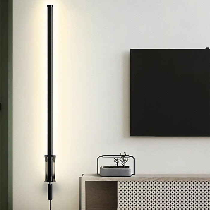 Sasaki Minimalist Line LED Wall Light With Wall Plug.